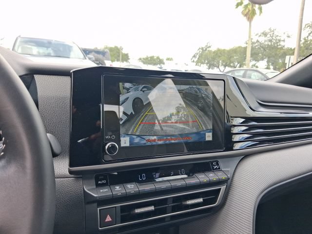 Used 2026 Toyota Camry SE FWD image 21