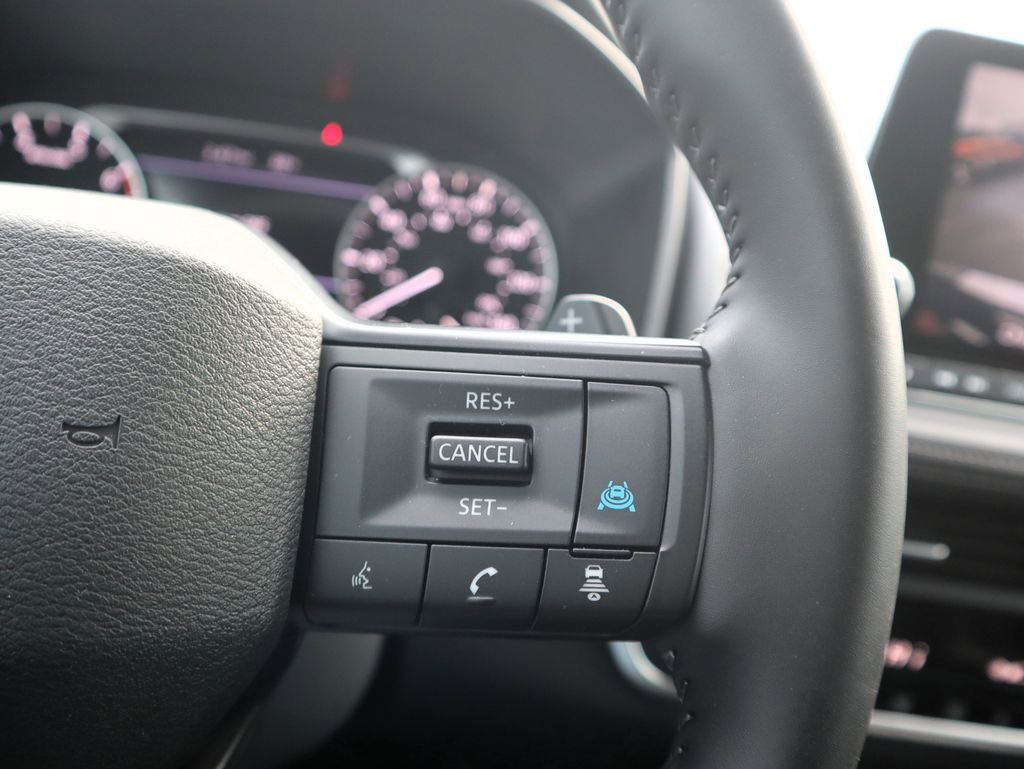 Used 2025 Nissan Rogue SV image 19