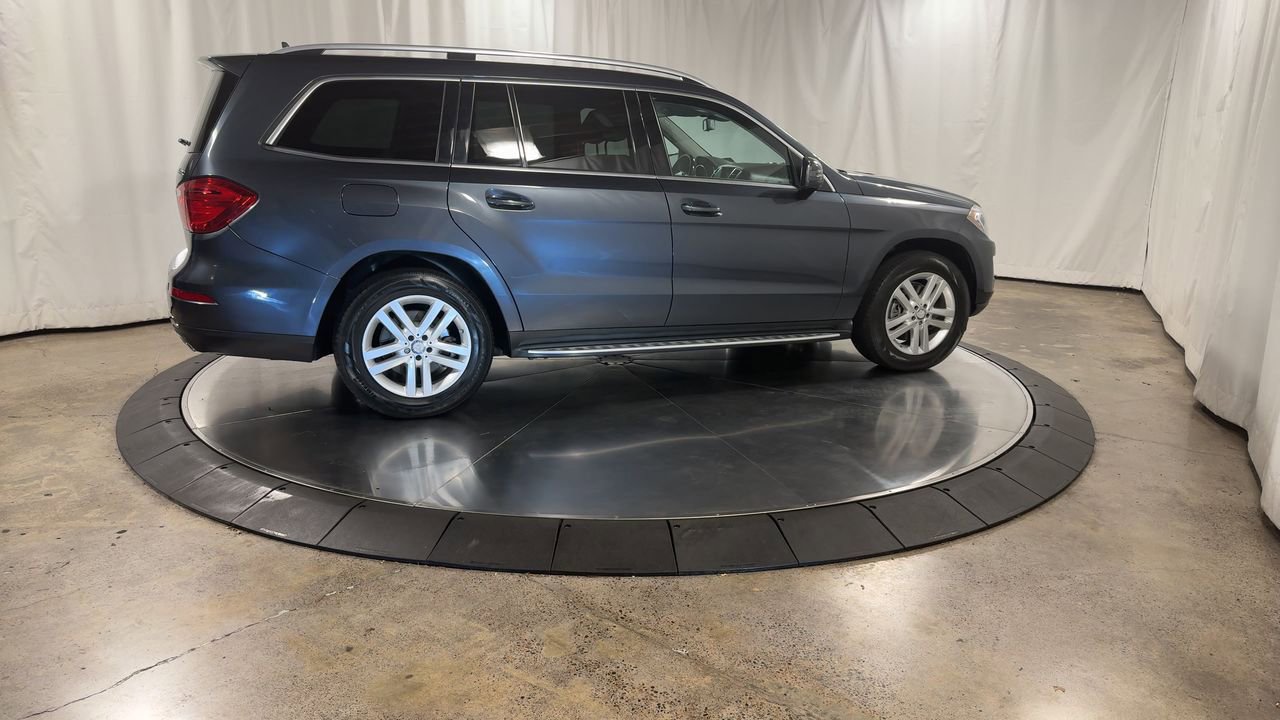 Used 2016 Mercedes-Benz GL 450 4MATIC image 2