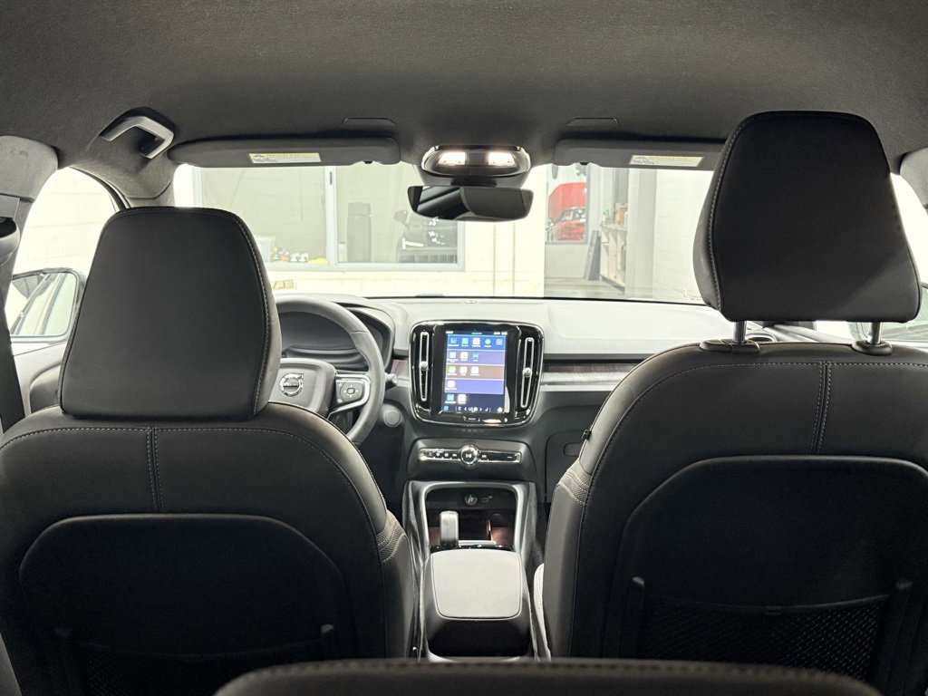 Used 2024 Volvo XC40 Recharge Core w/ Protection Package Premier image 39