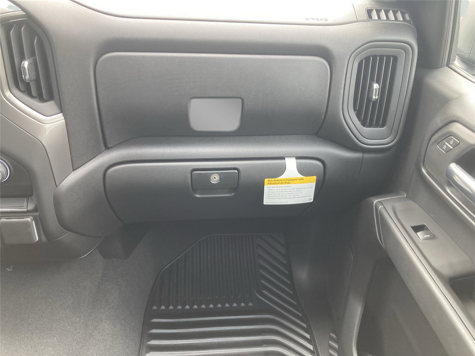 New 2026 Chevrolet Silverado 1500 Custom w/ LPO, Dark Essentials Package image 15