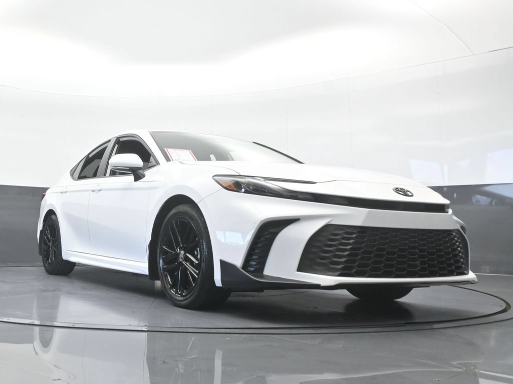 Used 2026 Toyota Camry SE FWD image 67