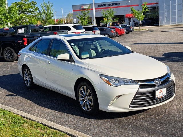 Used 2015 Toyota Camry XLE image 4