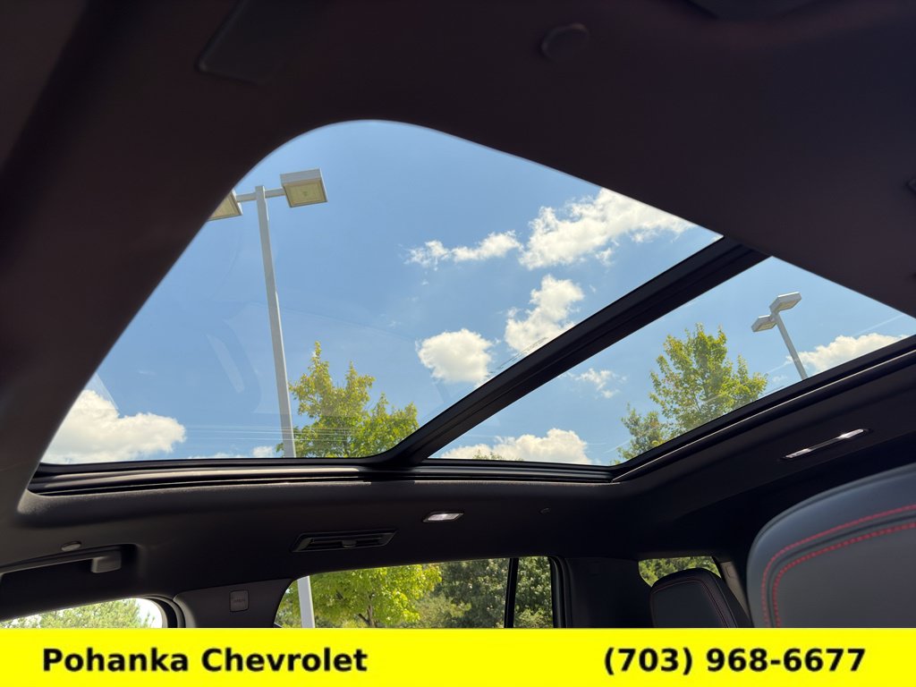 New 2027 Chevrolet Traverse RS w/ LPO, Floor Liner Package AWD/4WD image 20