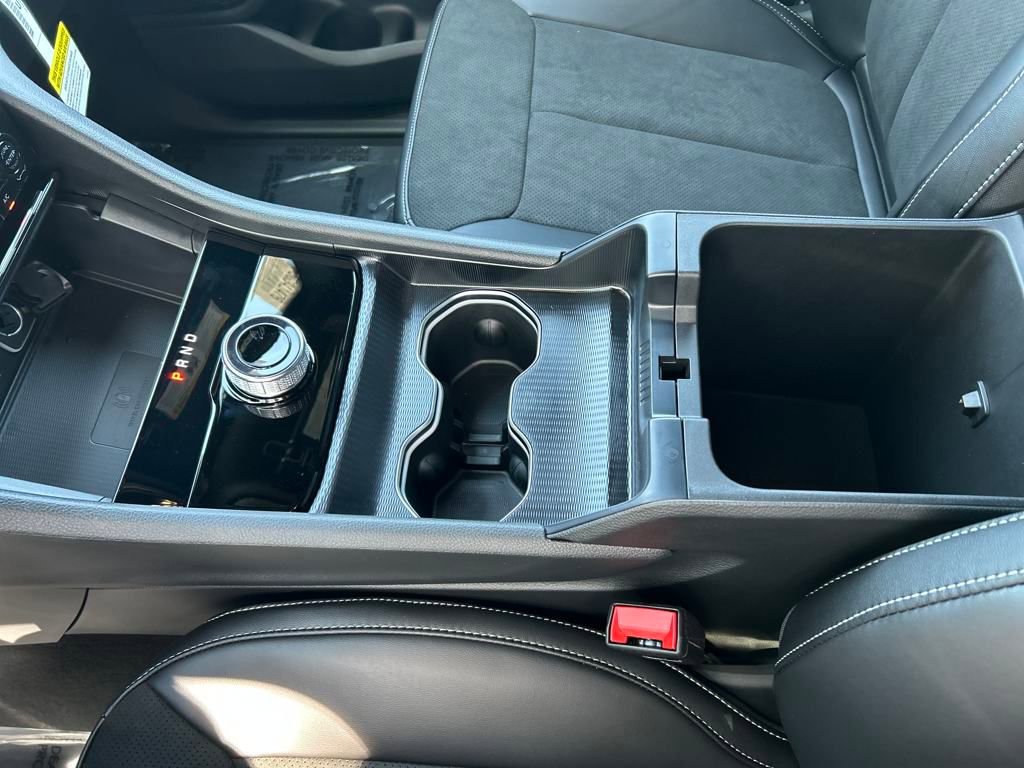New 2025 Jeep Grand Cherokee Altitude image 18