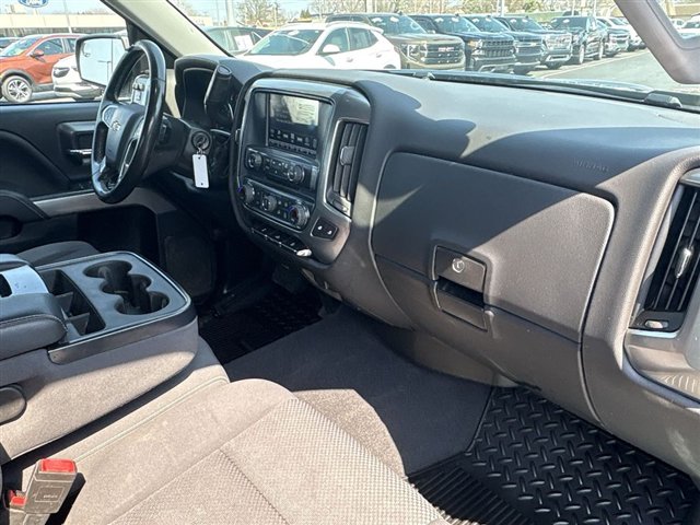 Certified 2019 Chevrolet Silverado 1500 LT w/ LPO, Chrome Package AWD/4WD image 26