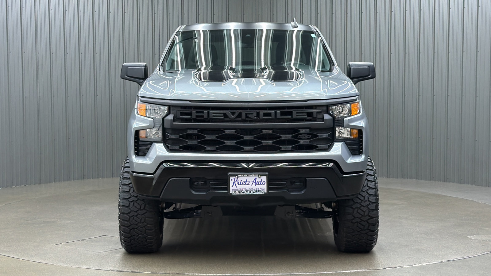 Used 2026 Chevrolet Silverado 1500 Custom Trail Boss w/ Dark Appearance Package AWD/4WD image 8