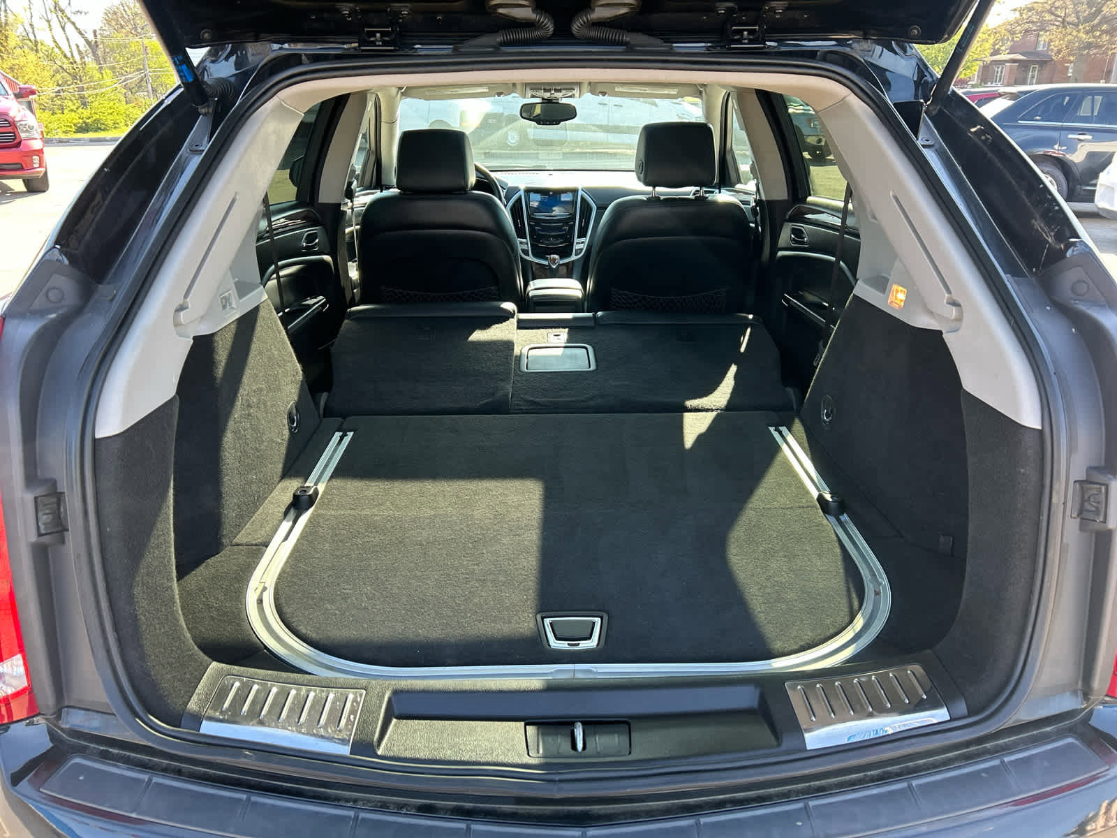 Used 2014 Cadillac SRX Luxury image 7