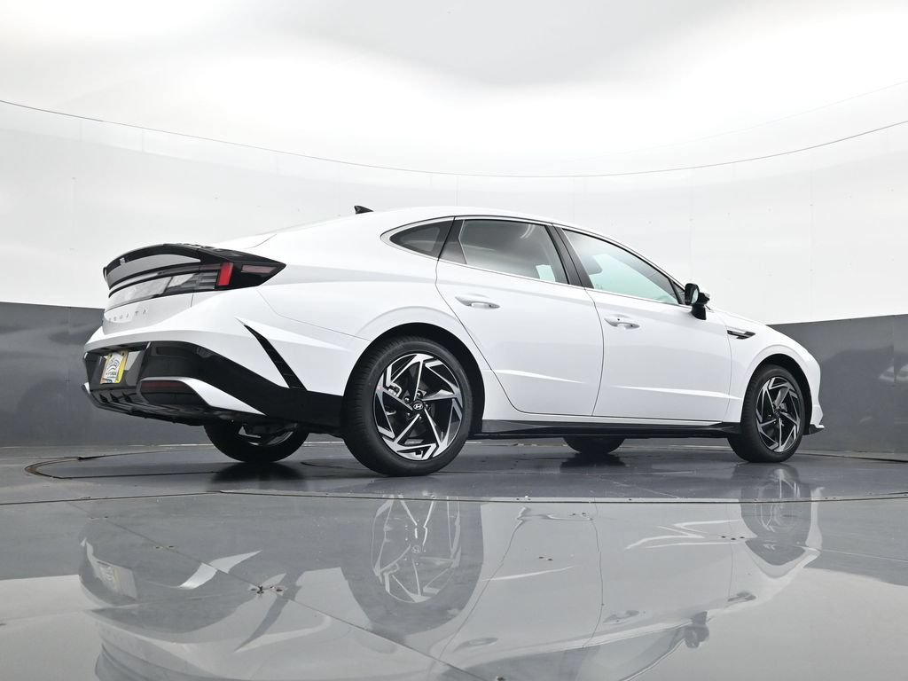 New 2026 Hyundai Sonata SEL FWD image 25