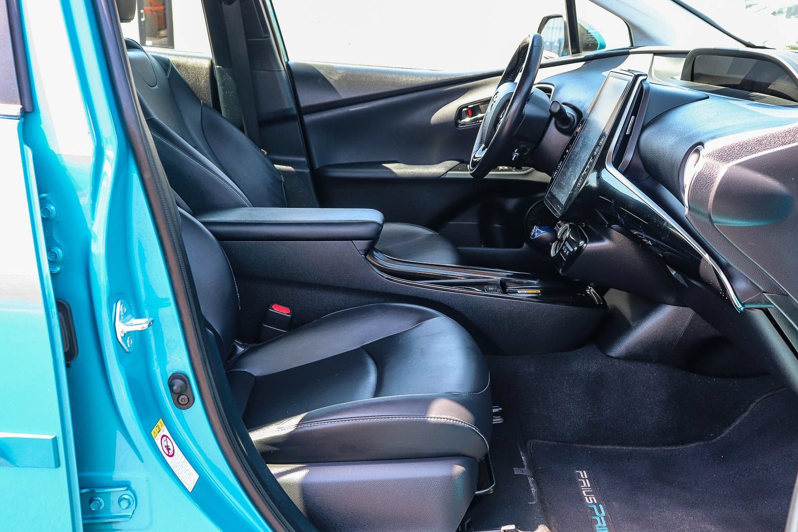 Certified 2022 Toyota Prius Prime XLE FWD image 20