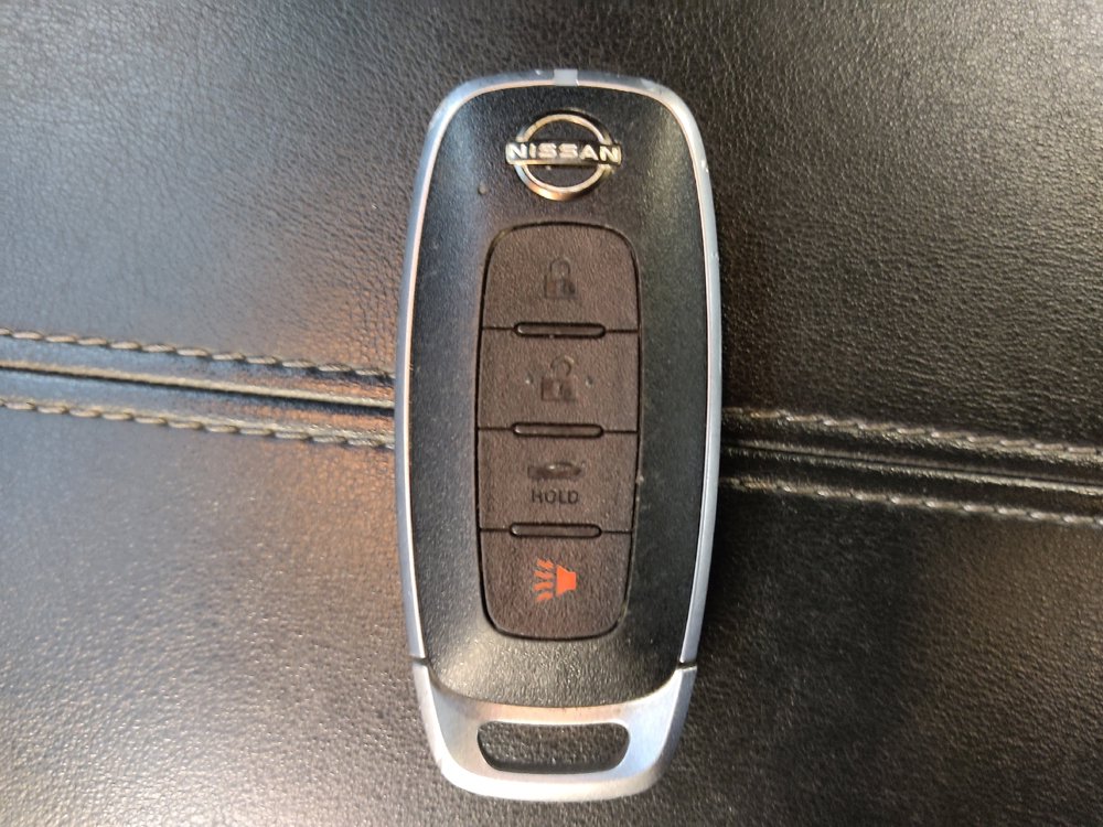 Used 2025 Nissan Sentra SV FWD image 32