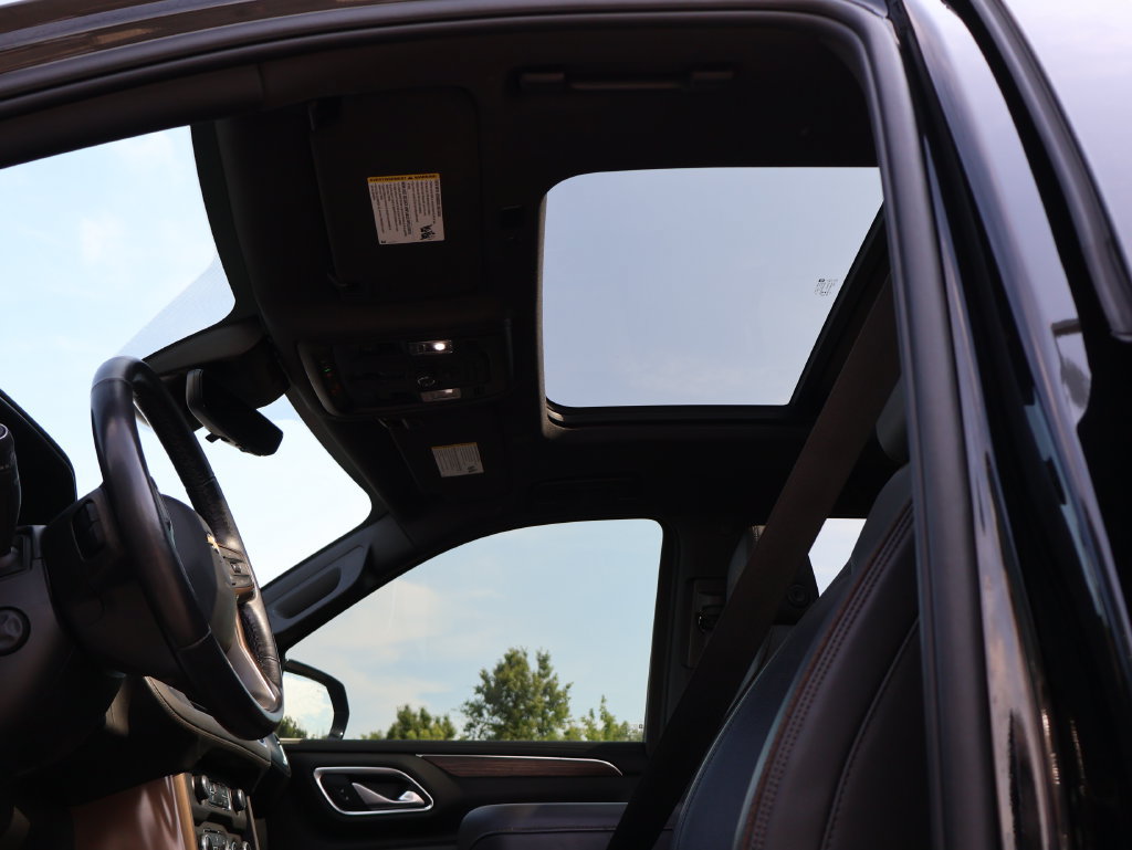 Used 2023 Chevrolet Tahoe High Country AWD/4WD image 40