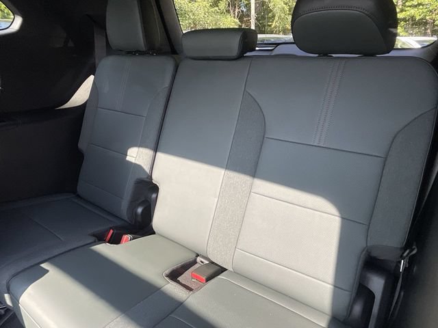 Certified 2024 GMC Acadia AT4 w/ Luxury Package AWD/4WD image 24