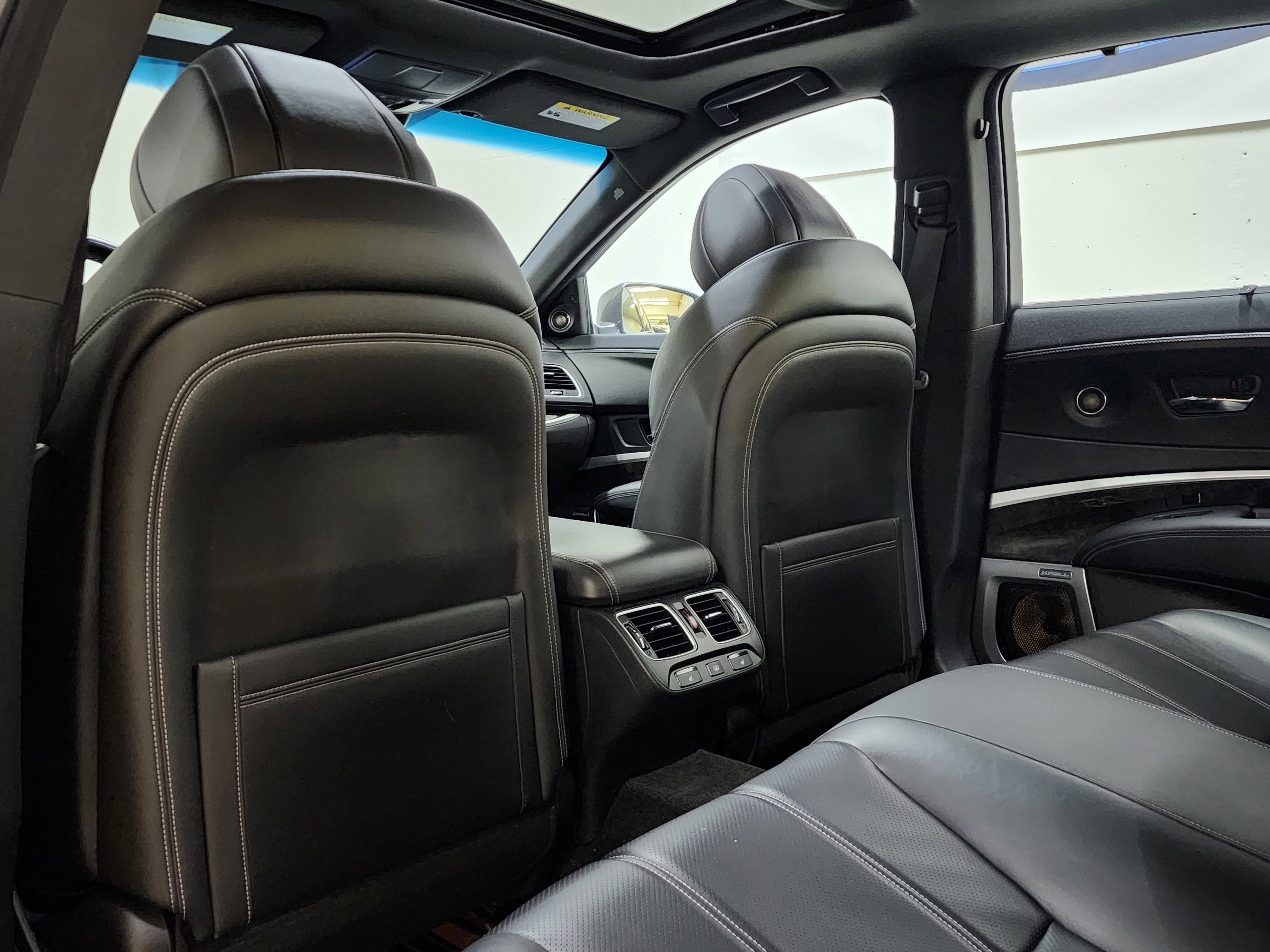 Used 2020 Acura RLX Sport Hybrid w/ Advance Pkg image 15