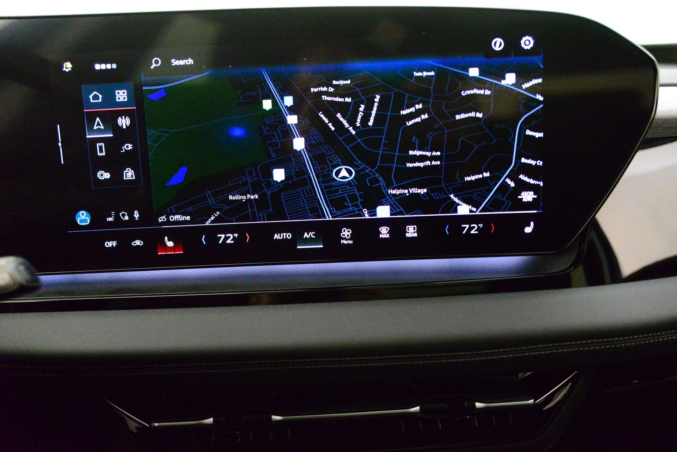 Certified 2025 Audi Q6 e-tron Premium w/ Convenience Package image 29