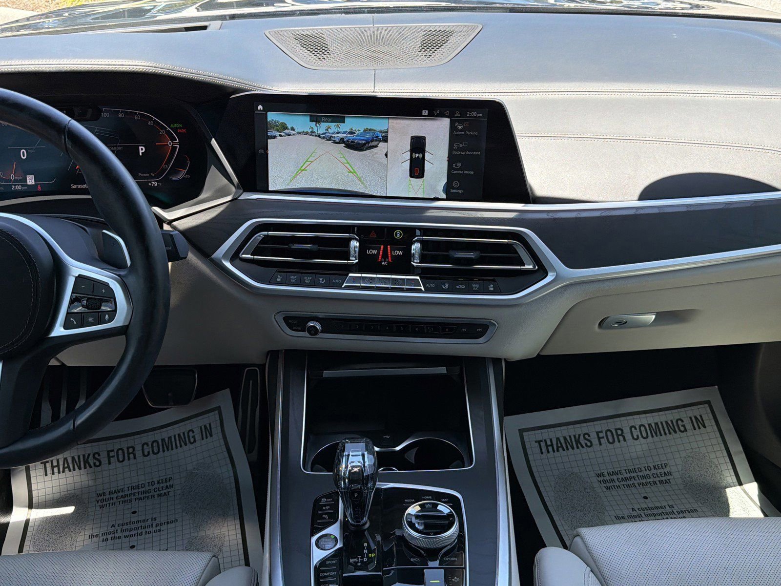 Used 2022 BMW X7 xDrive40i w/ M Sport Package AWD/4WD image 16