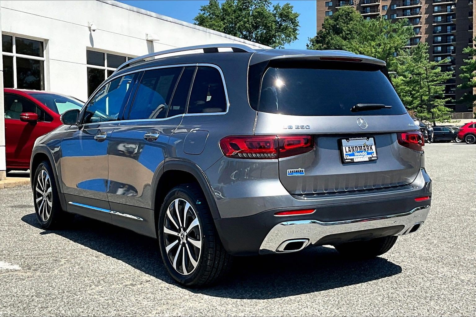 Used 2023 Mercedes-Benz GLB 250 4MATIC image 12