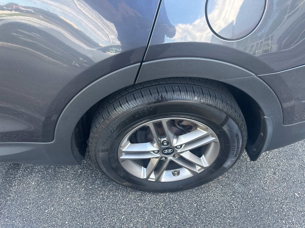Used 2017 Hyundai Santa Fe Sport AWD/4WD image 5