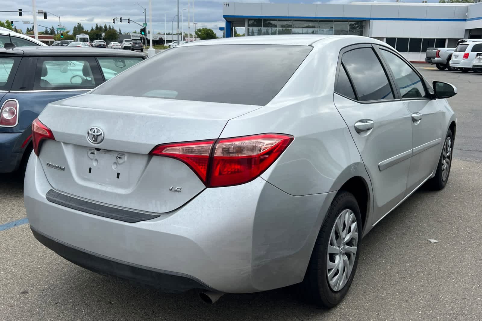 Used 2019 Toyota Corolla LE FWD image 4