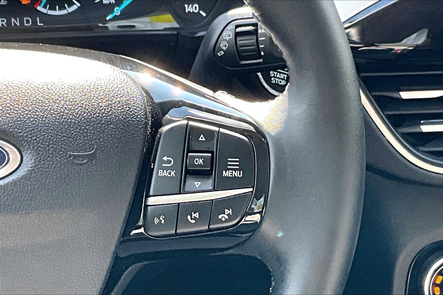 Certified 2022 Ford Escape SE w/ SE Sport Appearance Package AWD/4WD image 21