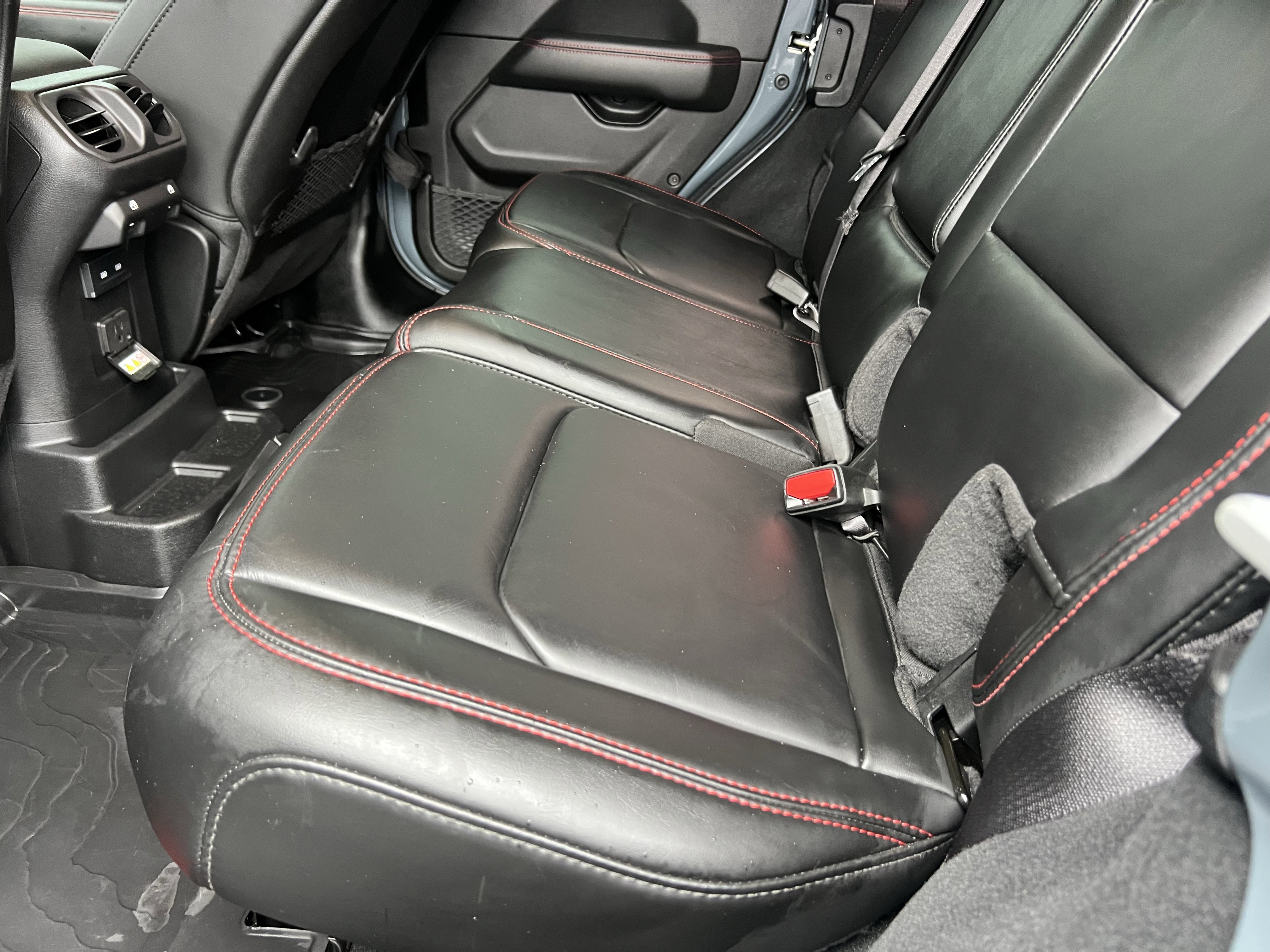 Used 2024 Jeep Wrangler Unlimited Rubicon image 34