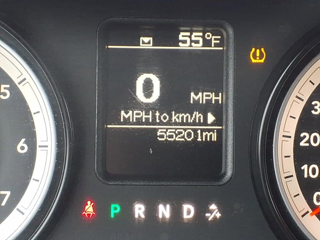 Used 2014 RAM 2500 Tradesman AWD/4WD image 2