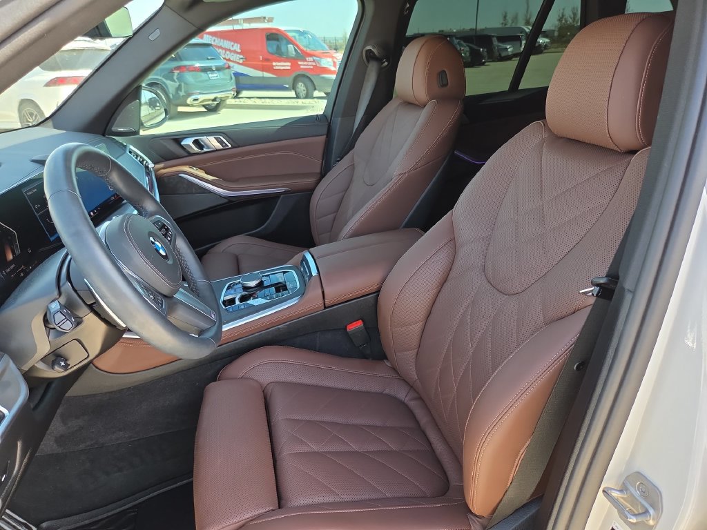 Used 2026 BMW X5 sDrive40i w/ M Sport Package RWD image 16