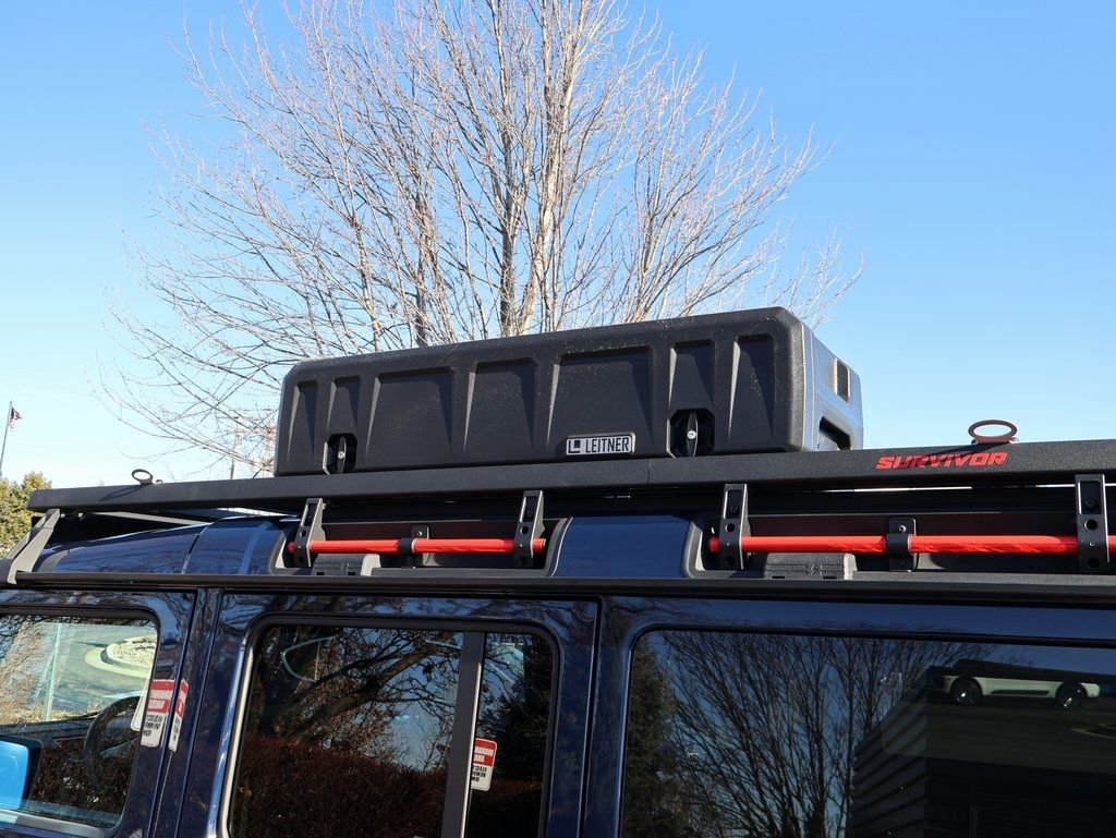 Used 2025 INEOS Grenadier Fieldmaster Edition image 10