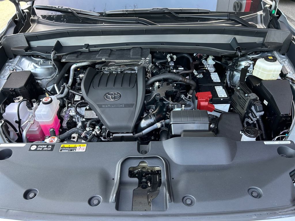 Used 2025 Toyota Grand Highlander AWD image 30