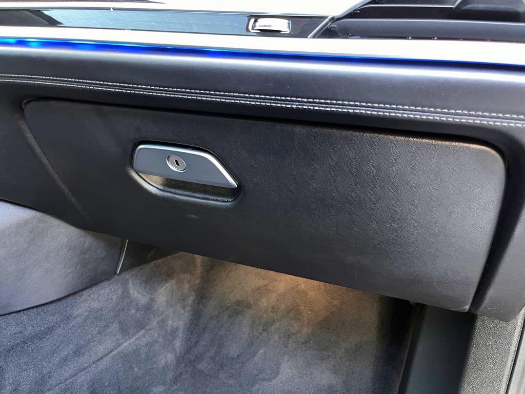 Used 2018 BMW M760i xDrive w/ Luxury Rear Seating Package AWD/4WD image 74