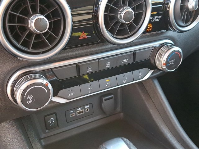 Used 2024 Nissan Sentra SV image 15