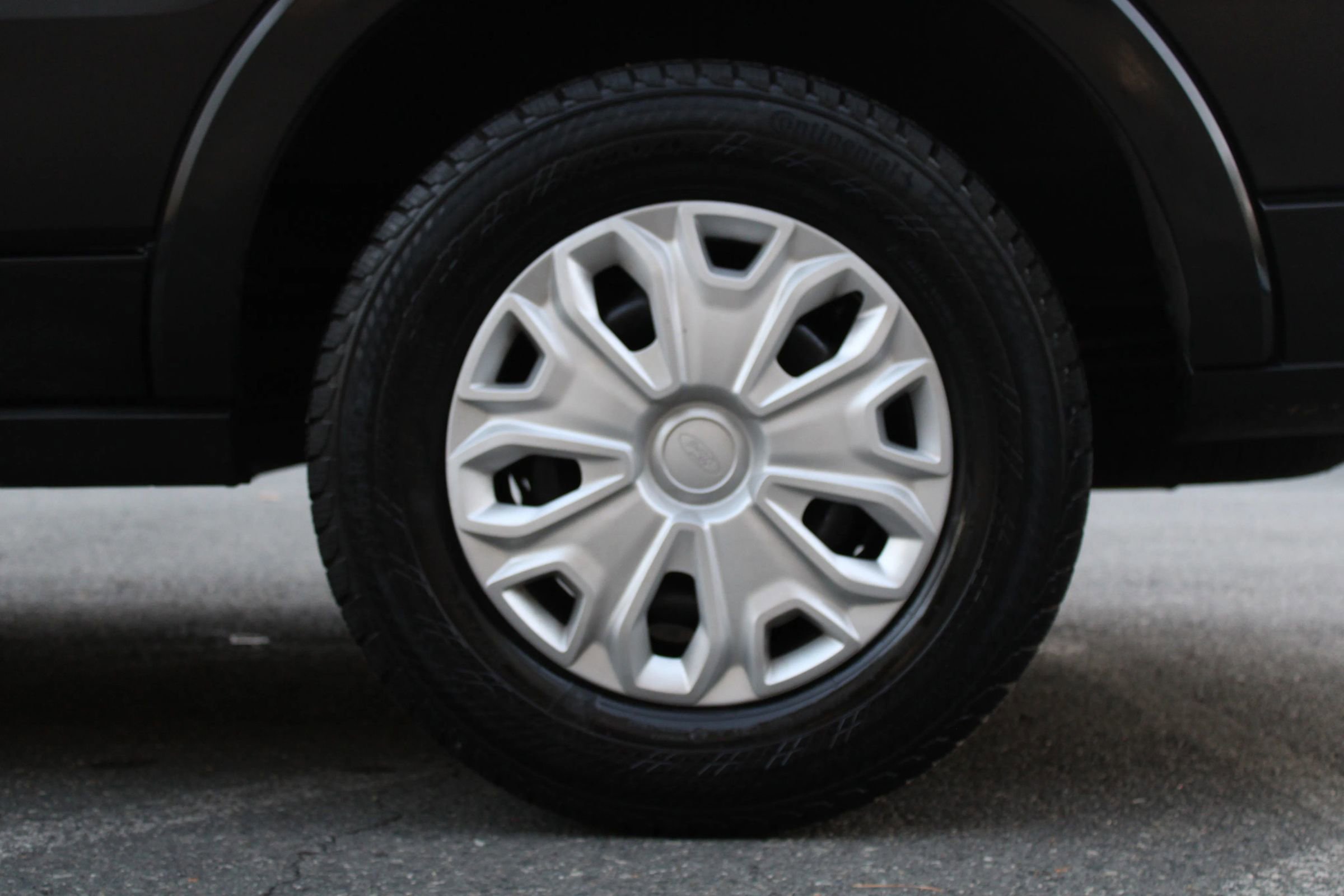 Used 2019 Ford Transit 350 XLT image 35