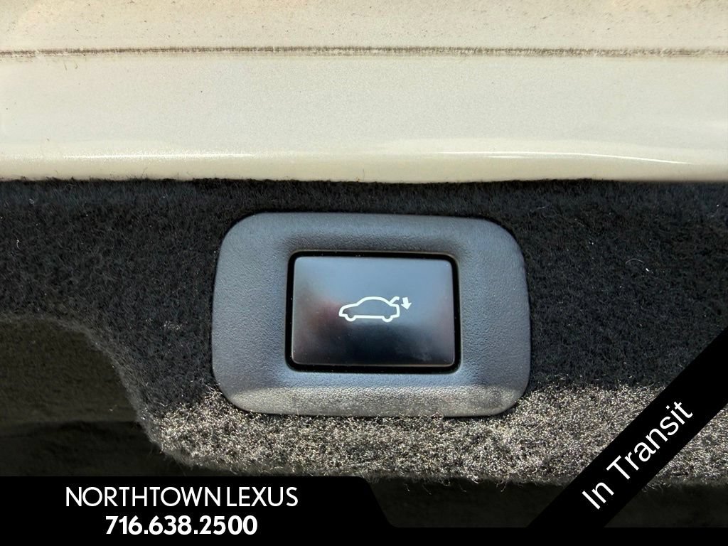 Used 2019 Lexus LS 500 RWD image 16