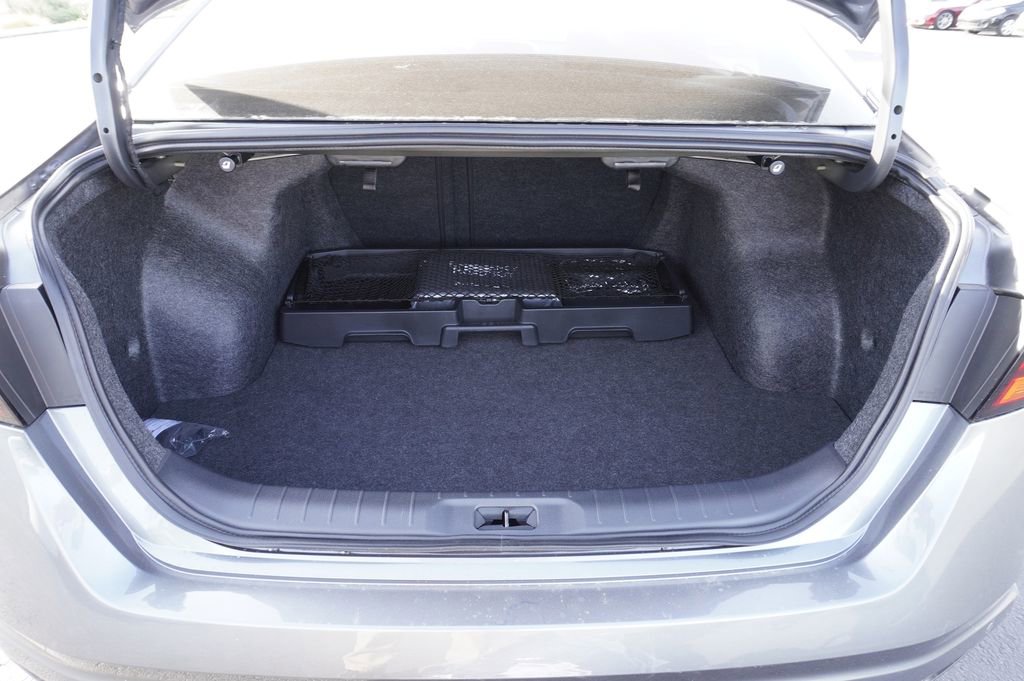 Certified 2025 Nissan Altima 2.5 SV image 8