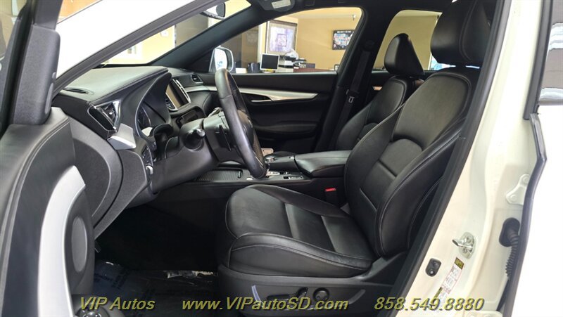 Used 2021 INFINITI QX50 Luxe w/ Appearance Package FWD image 15