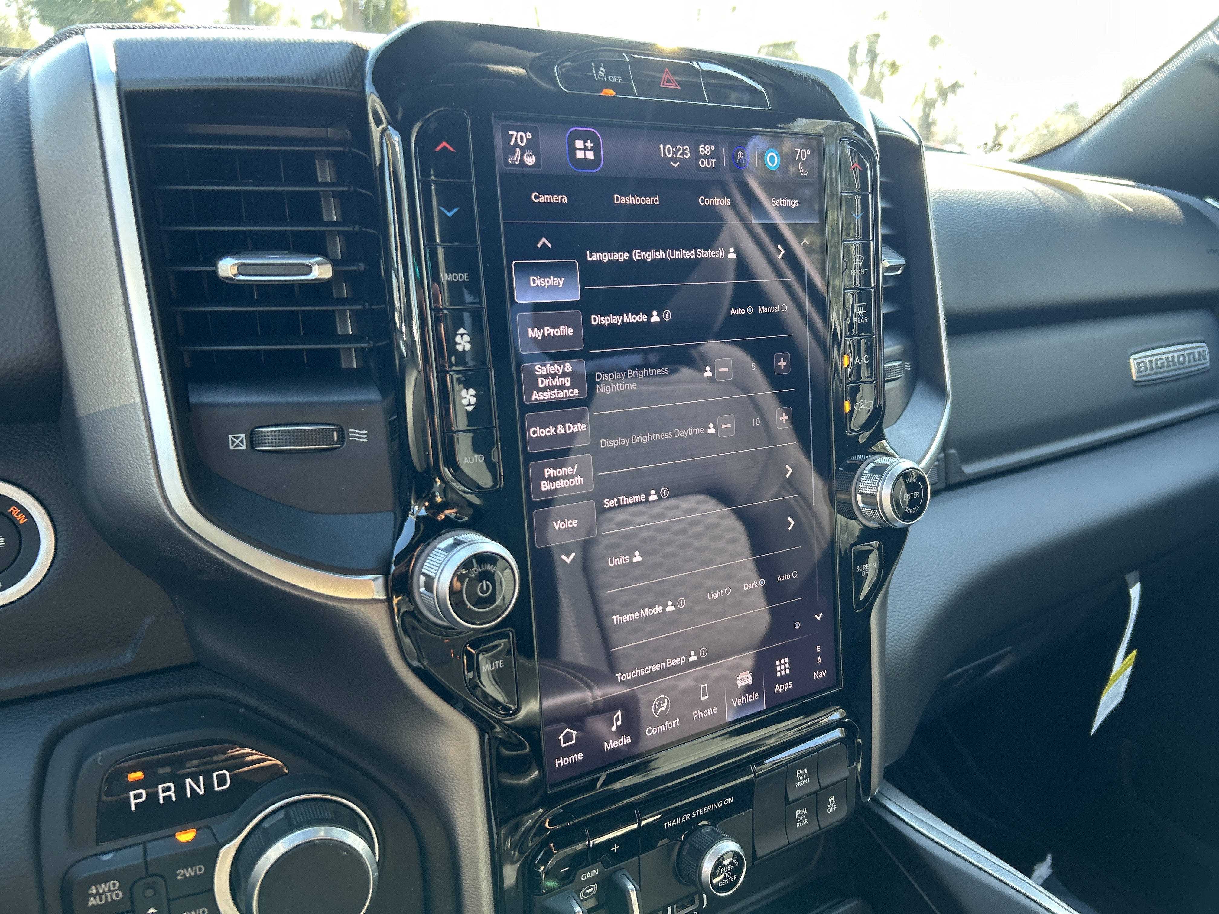 New 2026 RAM 1500 4x4 Crew Cab image 25