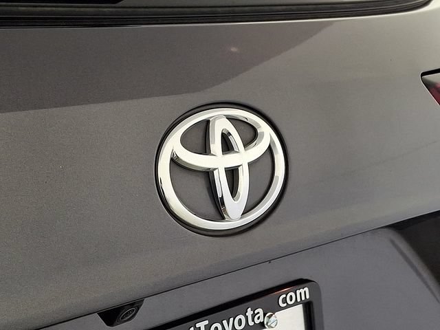 Used 2023 Toyota Highlander XLE FWD image 36