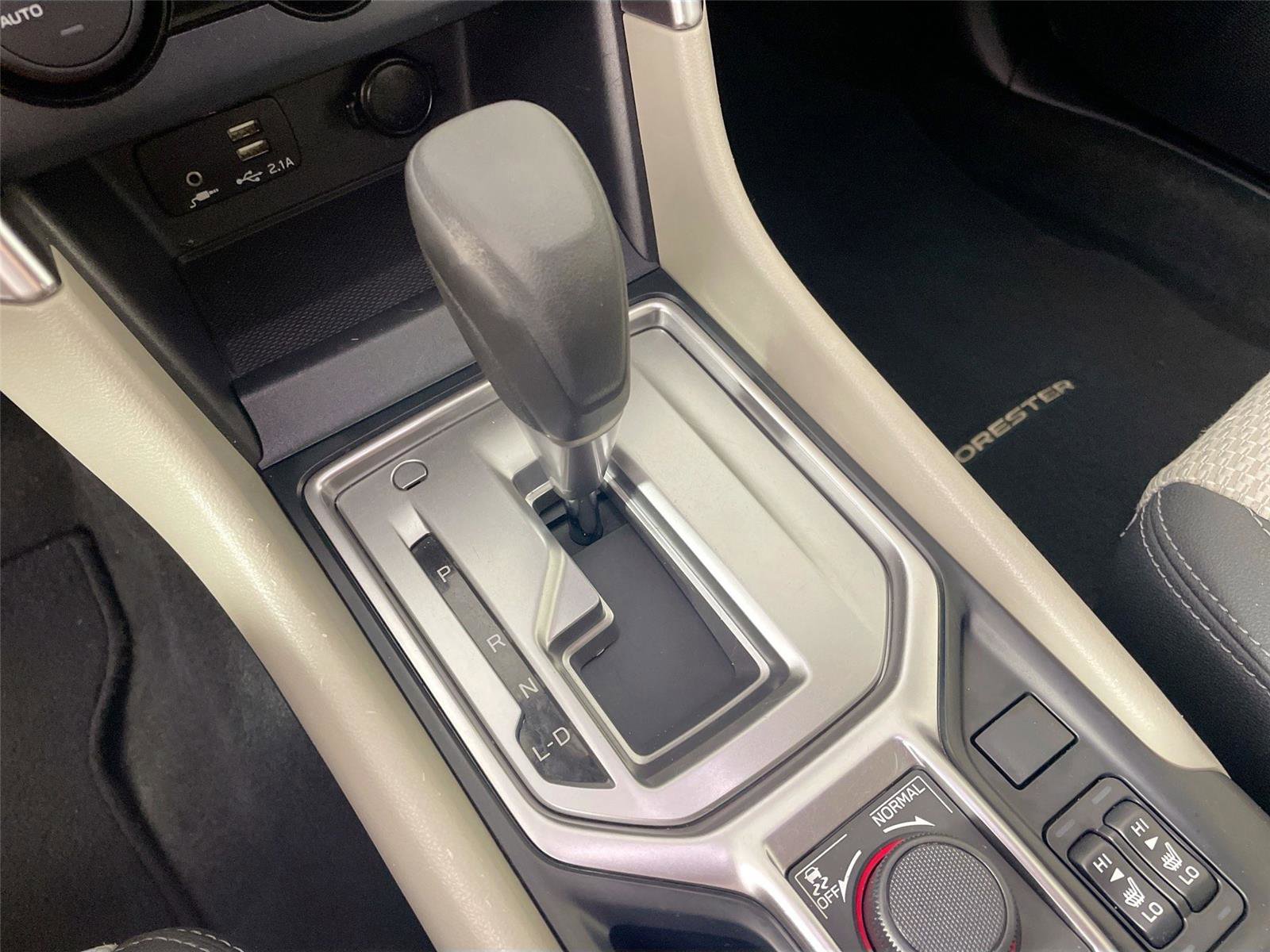 Used 2023 Subaru Forester Premium AWD/4WD image 15