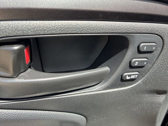 Used 2025 Honda Passport EX-L image 11