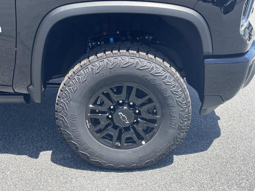 New 2026 Chevrolet Silverado 2500 ZR2 AWD/4WD image 10