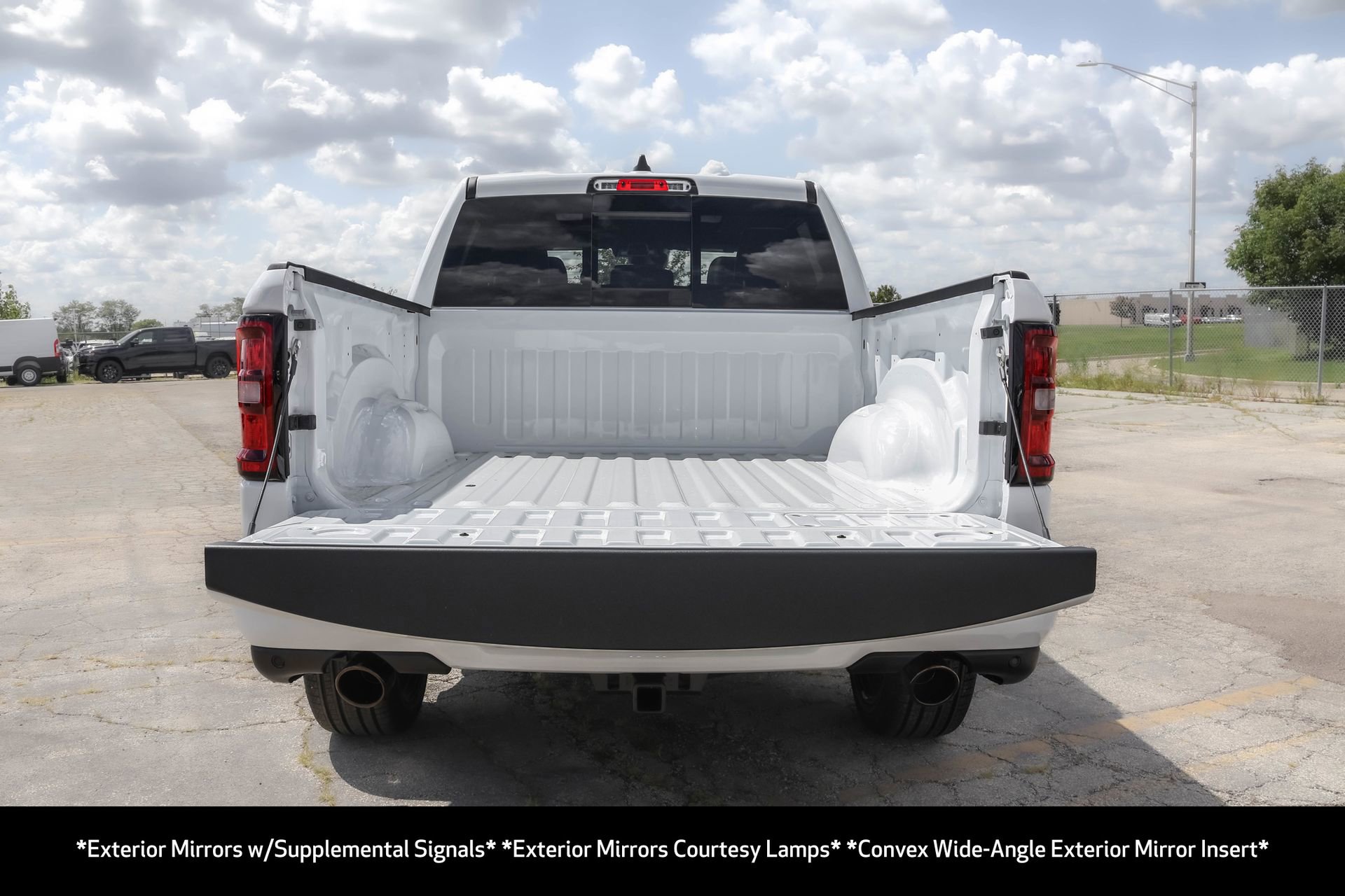 New 2026 RAM 1500 Laramie w/ Night Edition image 15