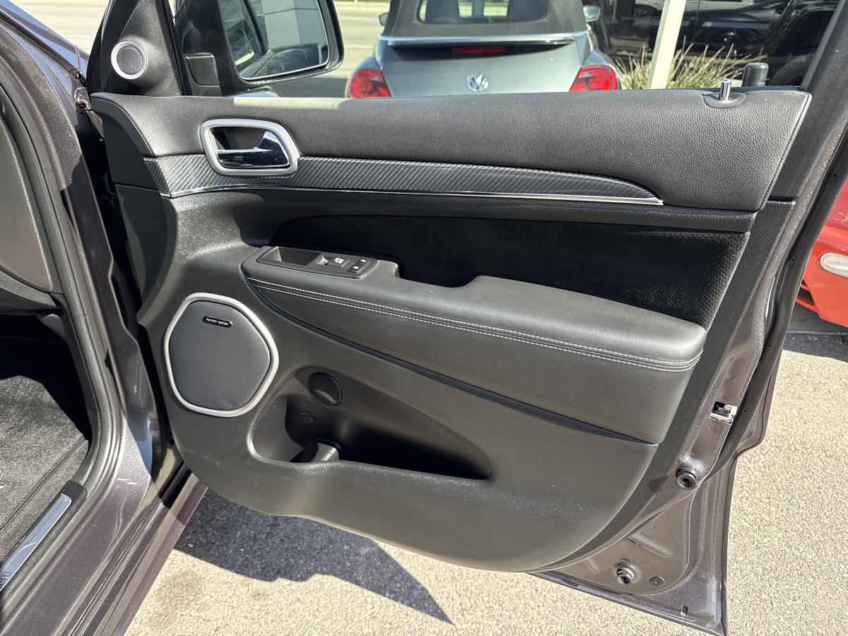 Used 2015 Jeep Grand Cherokee SRT w/ Trailer Tow Group IV image 23