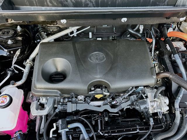 Used 2025 Toyota RAV4 XLE AWD/4WD image 28