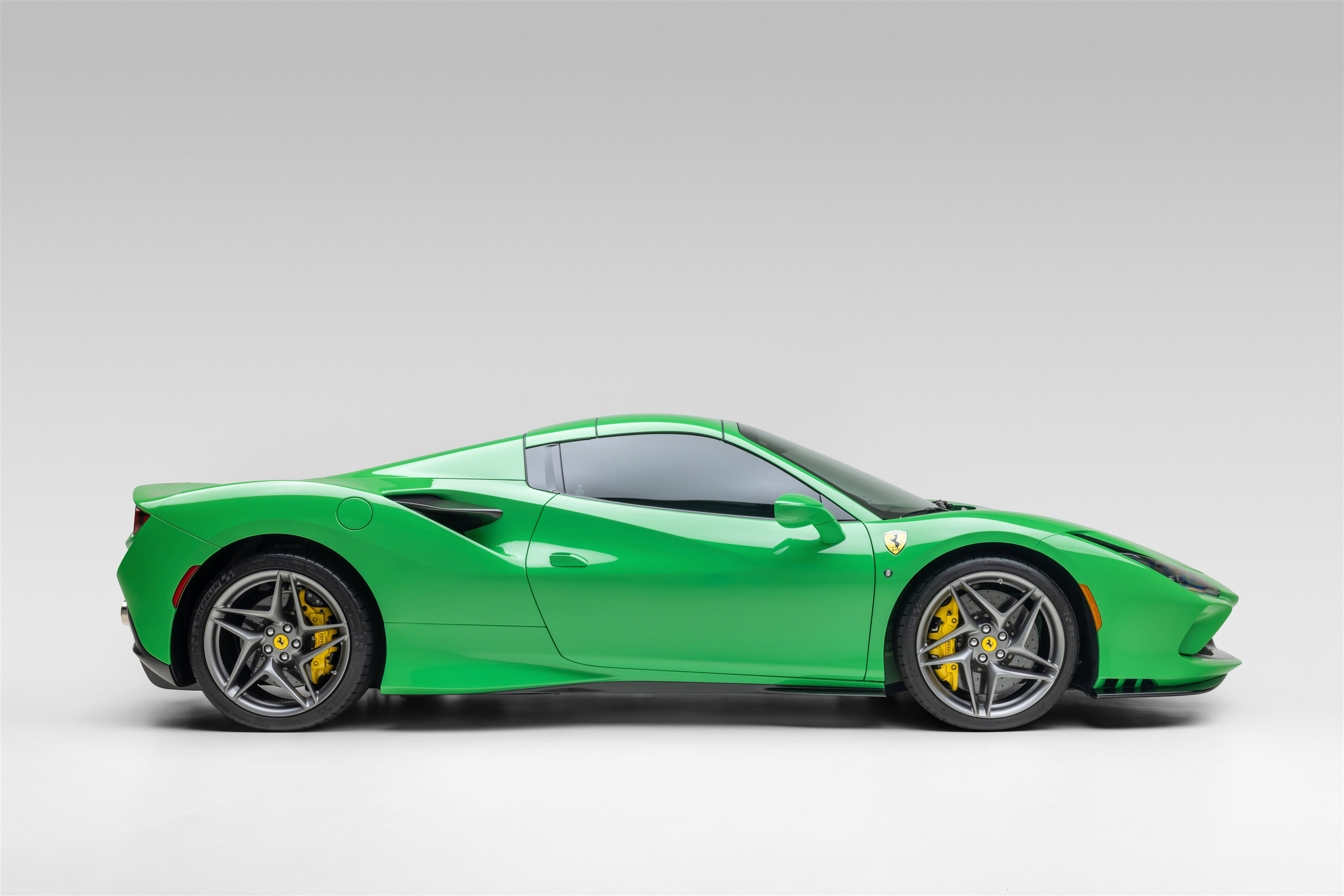 Certified 2023 Ferrari F8 Tributo RWD image 11