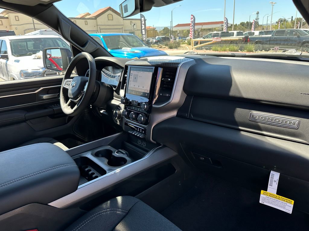 New 2026 RAM 1500 4x4 Crew Cab image 15