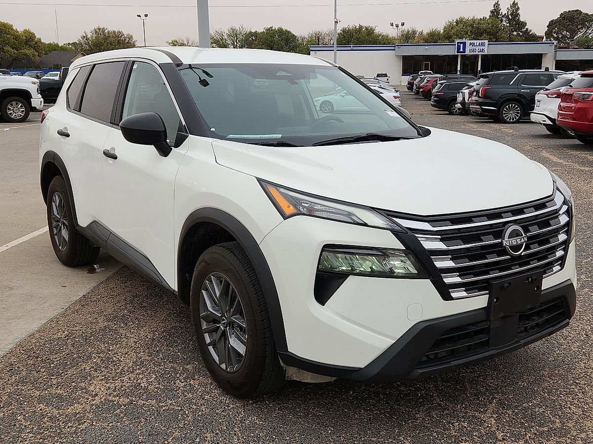 Used 2024 Nissan Rogue S FWD image 4