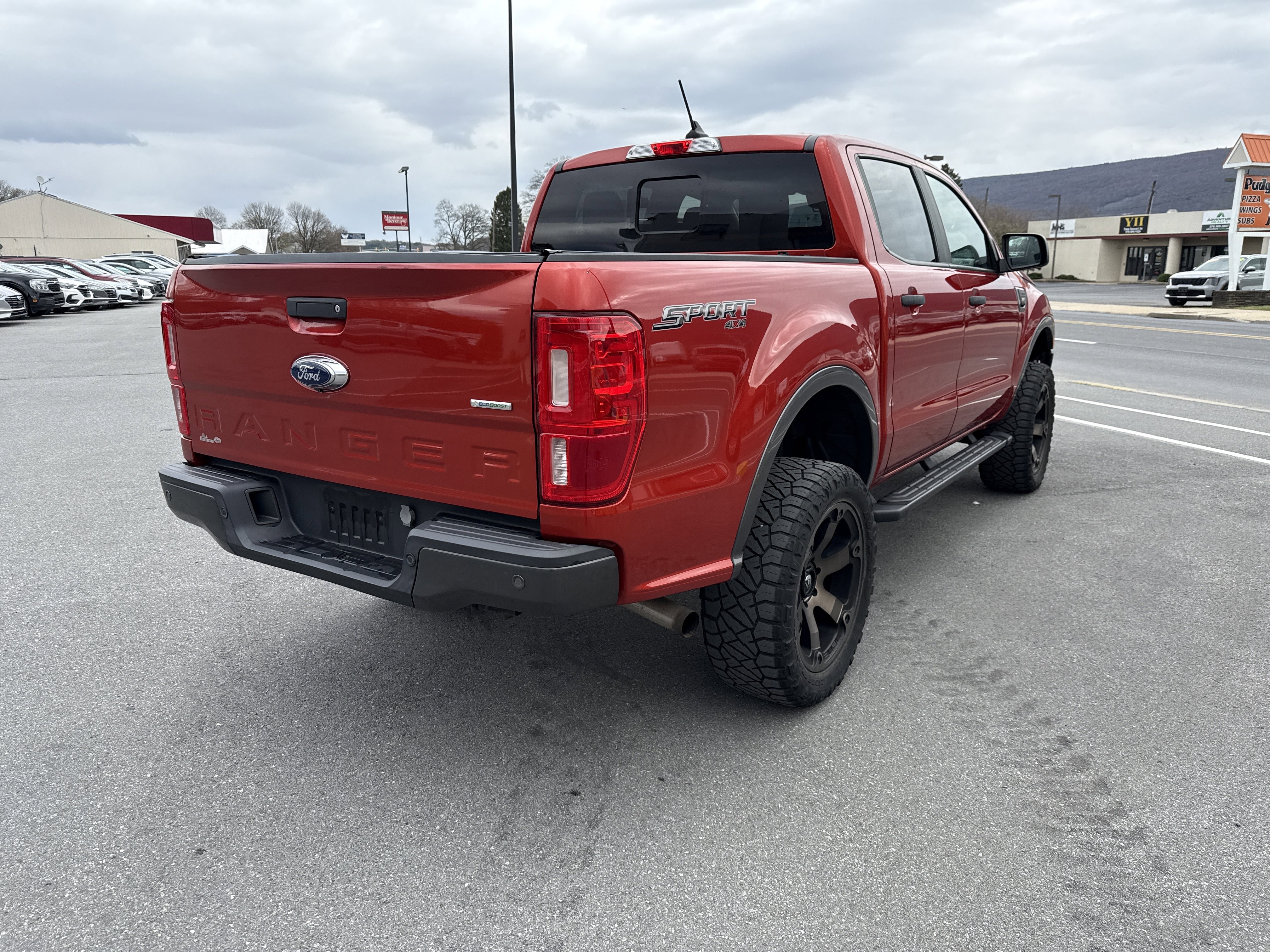 Used 2019 Ford Ranger XLT w/ Equipment Group 302A Luxury AWD/4WD image 3