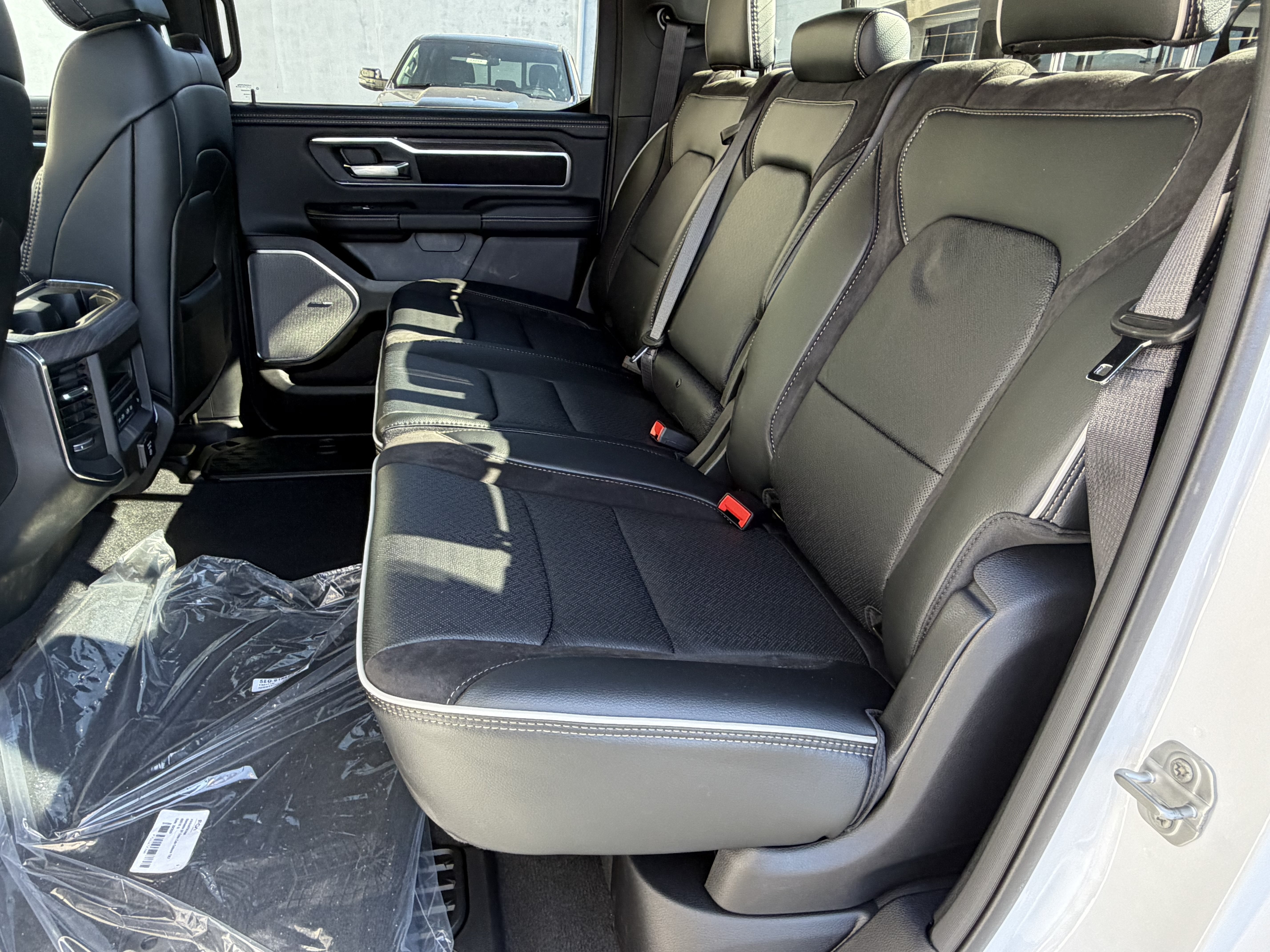 New 2026 RAM 1500 Laramie w/ Night Edition RWD image 32