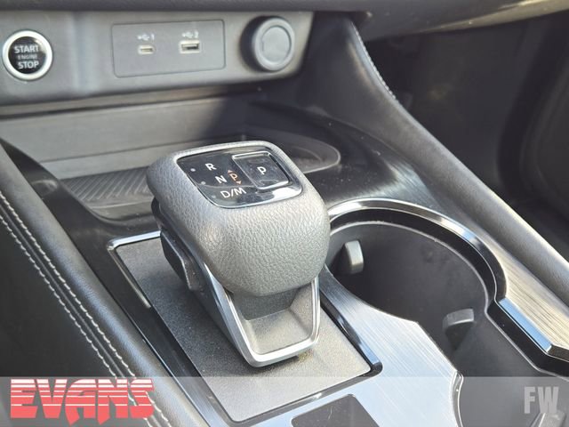 Used 2023 Nissan Rogue SL w/ SL Premium Package image 12