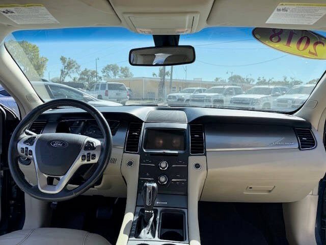 Used 2018 Ford Taurus SEL w/ Equipment Group 201A FWD image 15